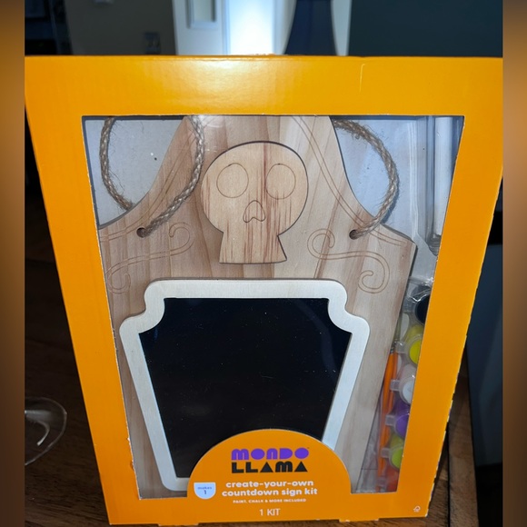 Halloween New mondo llama target casket chalkboard! Must bundle - Picture 4 of 4